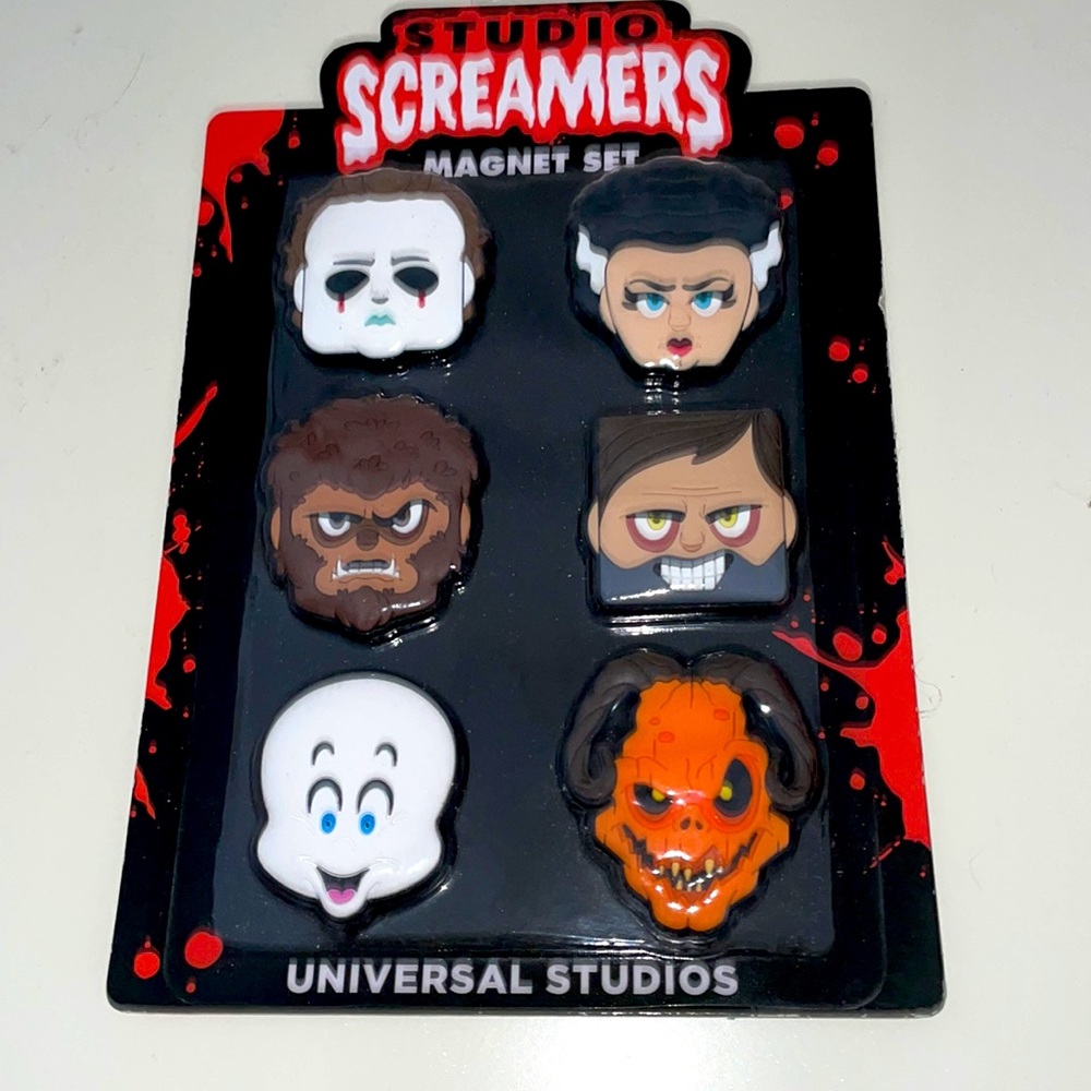 Halloween Horror Nights 2022 Studios Screamers Magnet Set